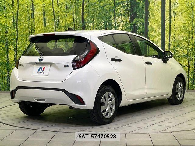 Toyota AQUA 2021-08 7057421-17