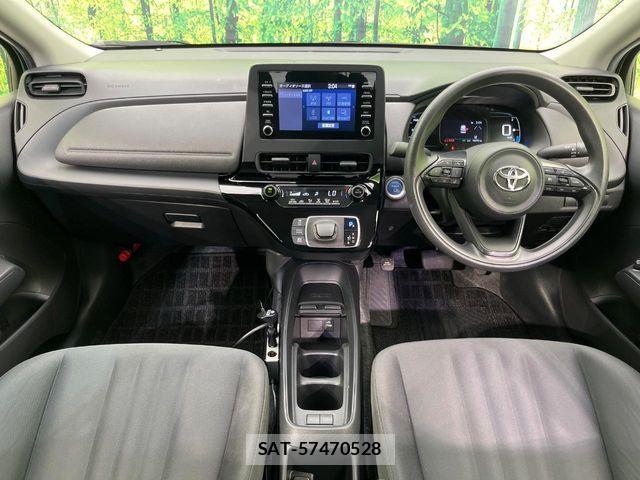 Toyota AQUA 2021-08 7057421-1