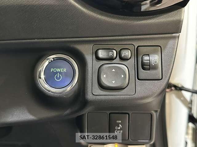 Toyota AQUA 2015-10 7057443-12