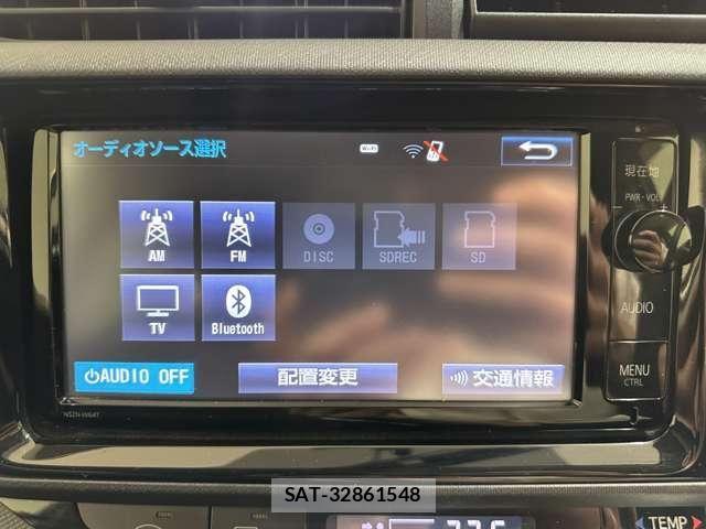 Toyota AQUA 2015-10 7057443-17
