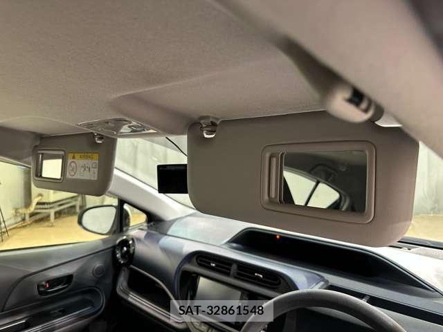 Toyota AQUA 2015-10 7057443-24