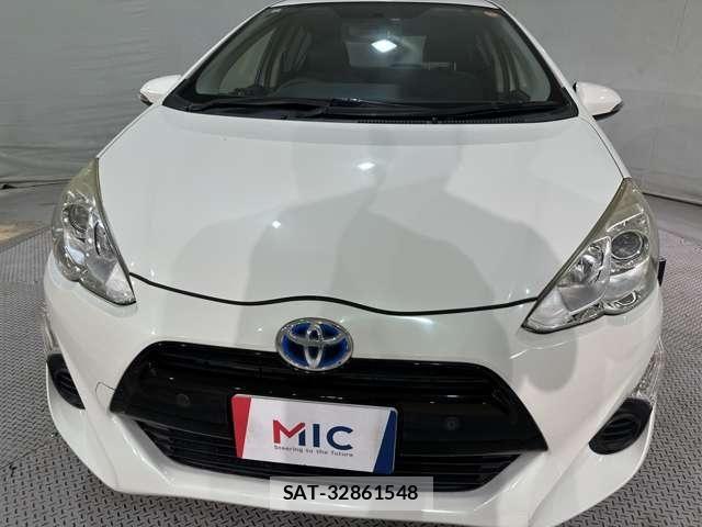 Toyota AQUA 2015-10 7057443-28