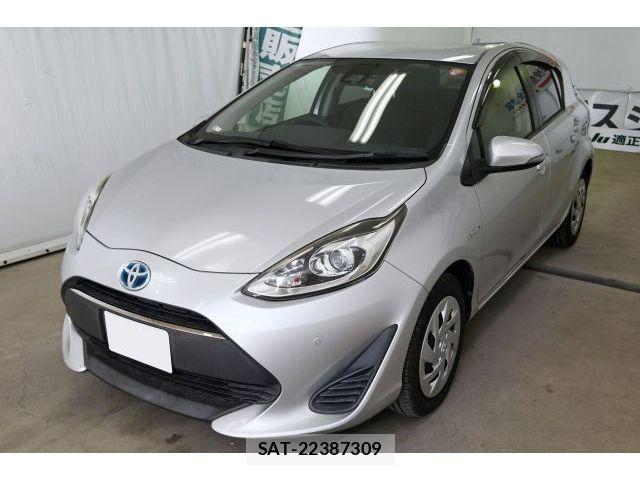 Toyota AQUA 2018-07 7057445-1
