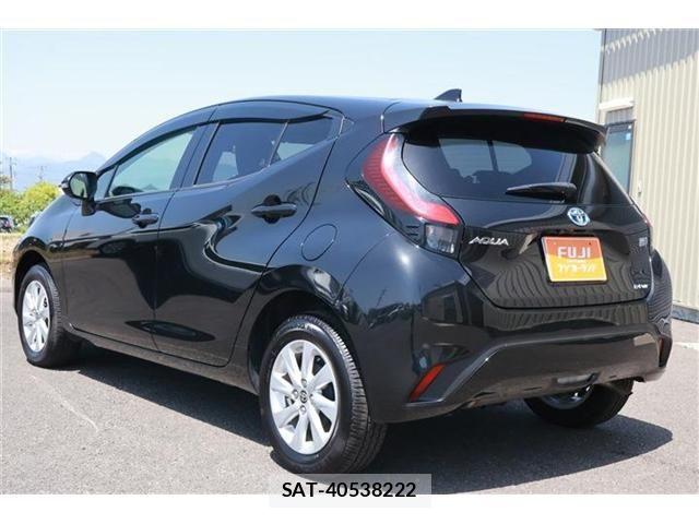 Toyota AQUA 2021-09 7057408-17
