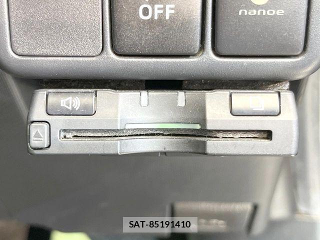 Toyota AQUA 2014-02 7057435-4