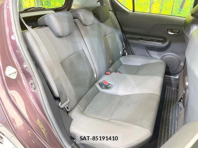 Toyota AQUA 2014-02 7057435-7