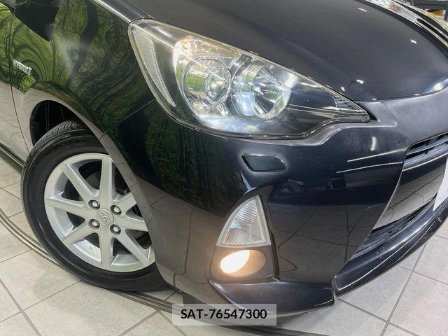 Toyota AQUA 2013-05 7057441-11
