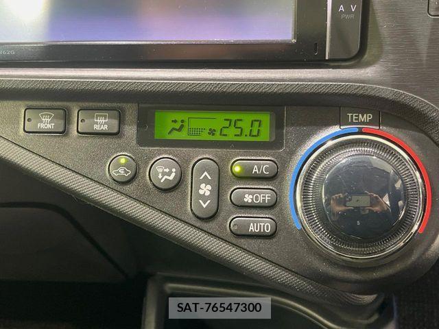Toyota AQUA 2013-05 7057441-5