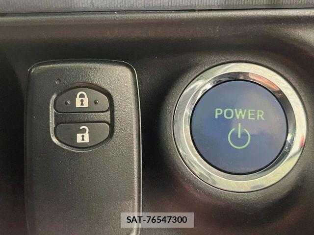 Toyota AQUA 2013-05 7057441-6