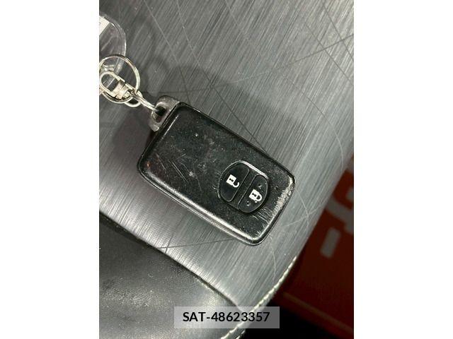 Toyota AQUA 2015-01 7057446-9