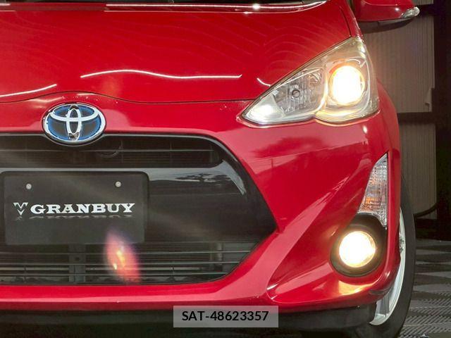 Toyota AQUA 2015-01 7057446-18