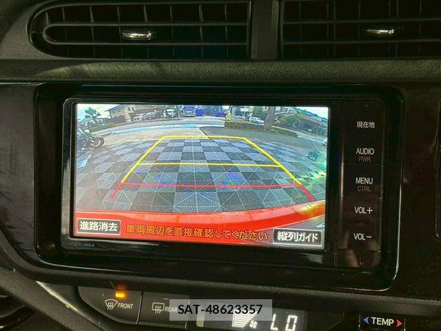Toyota AQUA 2015-01 7057446-1