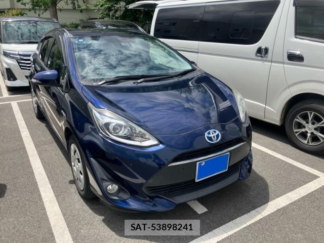 Toyota AQUA 2019-03 7057439-0