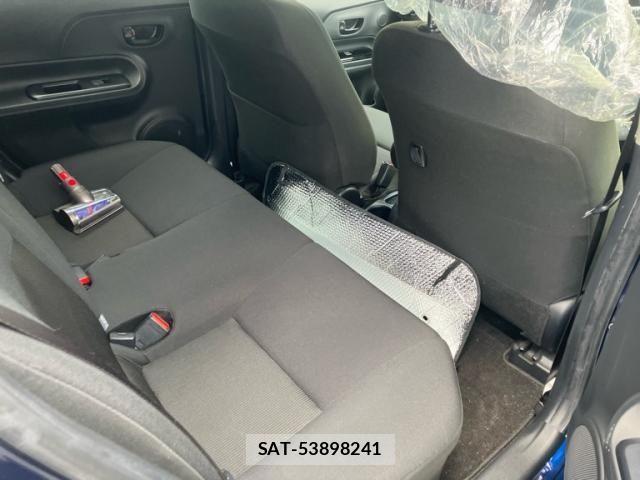 Toyota AQUA 2019-03 7057439-12
