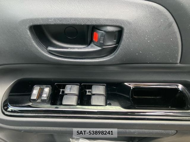 Toyota AQUA 2019-03 7057439-14