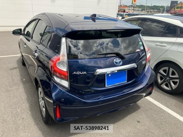 Toyota AQUA 2019-03 7057439-3