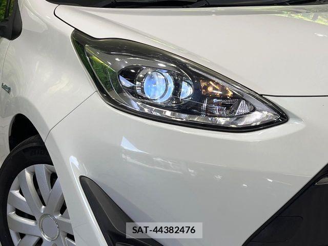 Toyota AQUA 2018-03 7057422-11