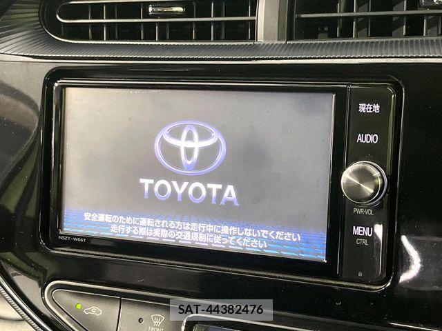 Toyota AQUA 2018-03 7057422-2