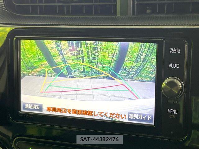 Toyota AQUA 2018-03 7057422-3