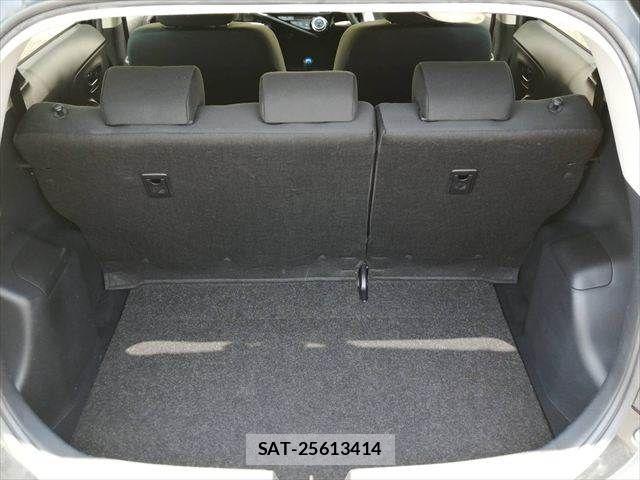 Toyota AQUA 2015-06 7057447-9