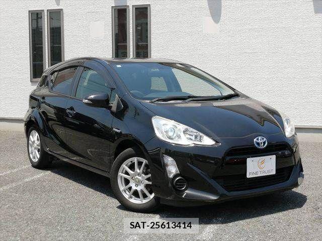 Toyota AQUA 2015-06 7057447-15