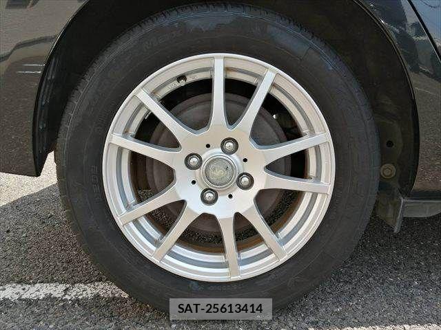 Toyota AQUA 2015-06 7057447-25