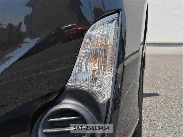 Toyota AQUA 2015-06 7057447-29