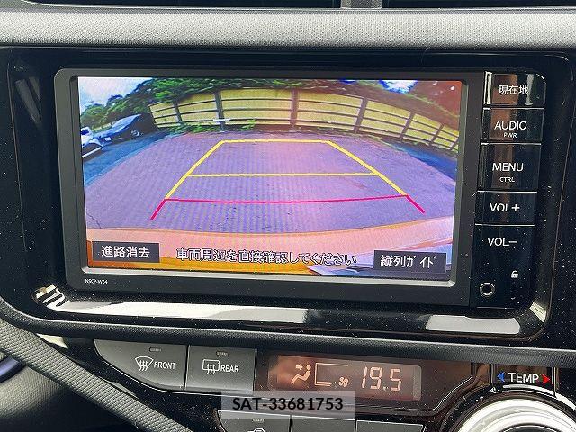 Toyota AQUA 2016-04 7057431-10