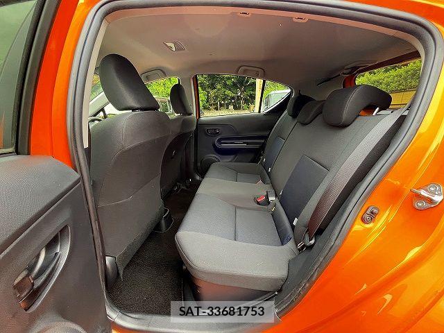 Toyota AQUA 2016-04 7057431-12