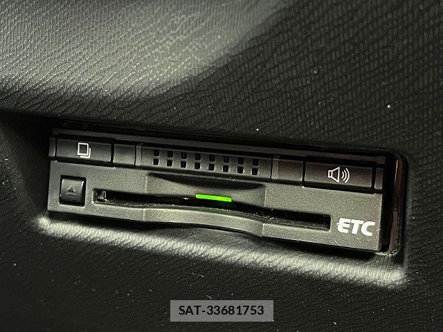 Toyota AQUA 2016-04 7057431-15
