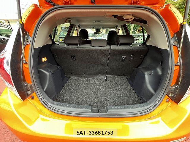 Toyota AQUA 2016-04 7057431-20