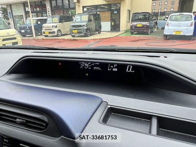Toyota AQUA 2016-04 7057431-7