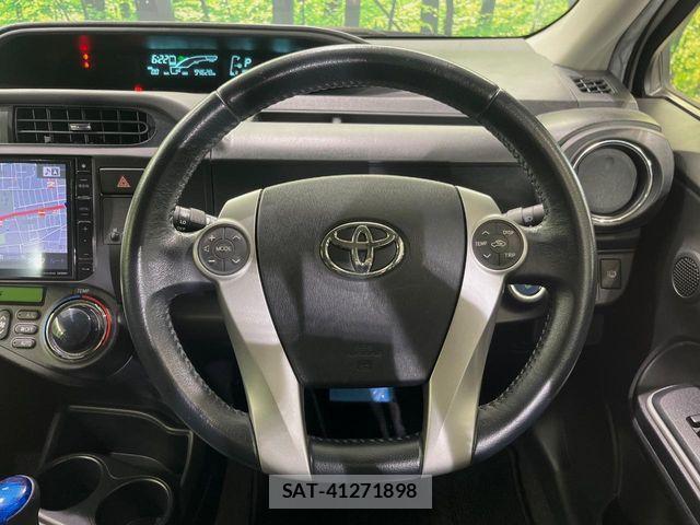 Toyota AQUA 2014-01 7057442-10