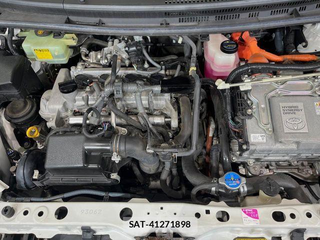 Toyota AQUA 2014-01 7057442-17