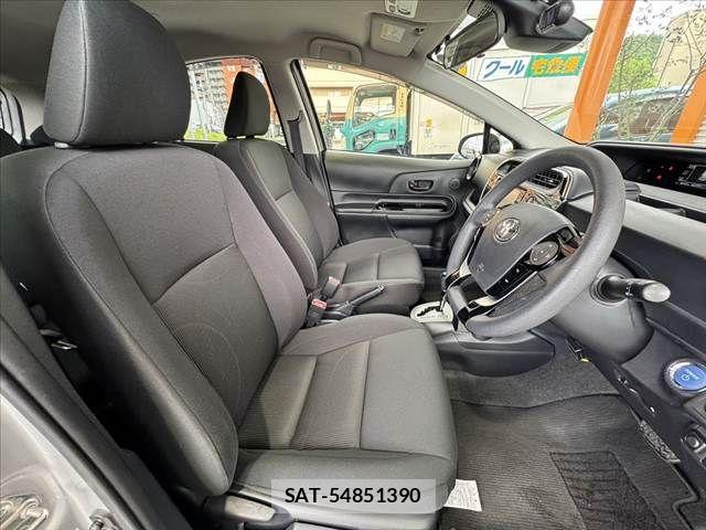 Toyota AQUA 2018-08 7057427-15