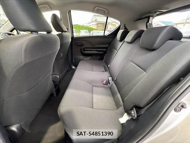 Toyota AQUA 2018-08 7057427-18