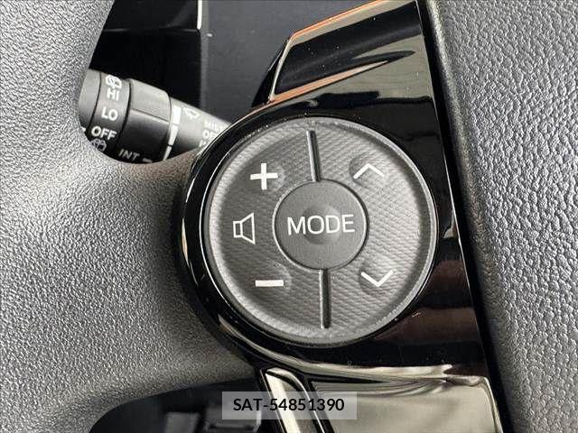 Toyota AQUA 2018-08 7057427-24