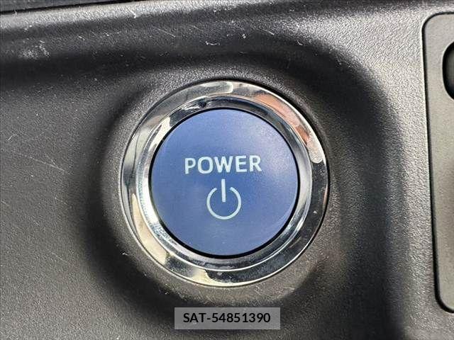 Toyota AQUA 2018-08 7057427-27
