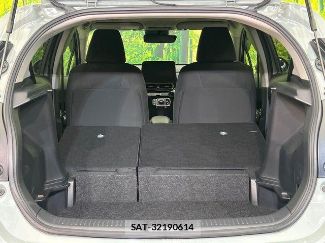 Toyota AQUA 2023-05 7057406-10