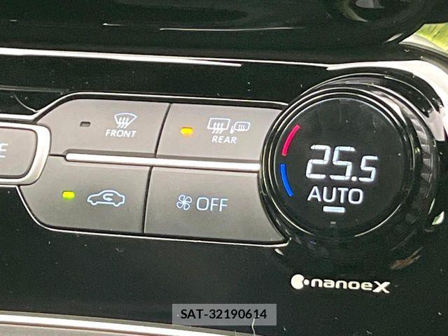 Toyota AQUA 2023-05 7057406-6