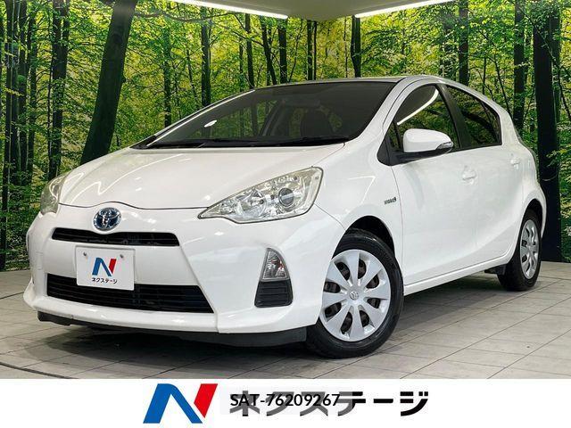 Toyota AQUA 2013-06 7057444-0