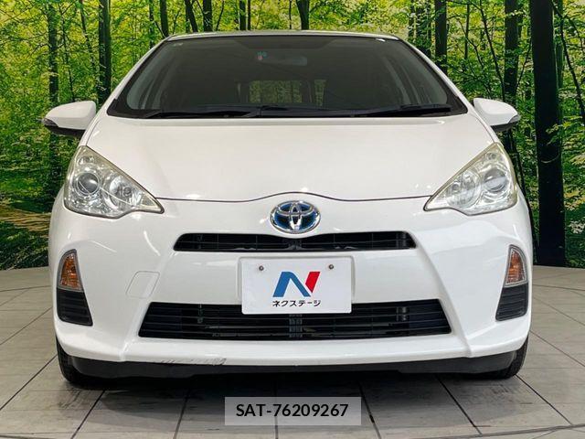 Toyota AQUA 2013-06 7057444-13