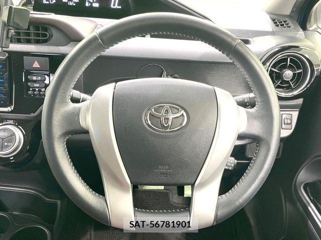 Toyota AQUA 2016-03 7057449-10