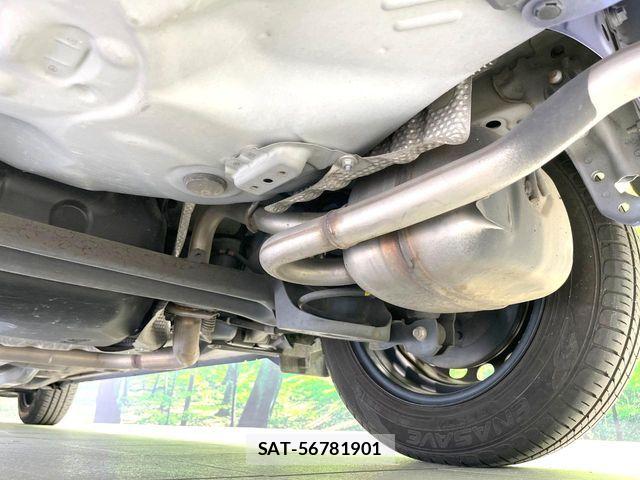 Toyota AQUA 2016-03 7057449-19