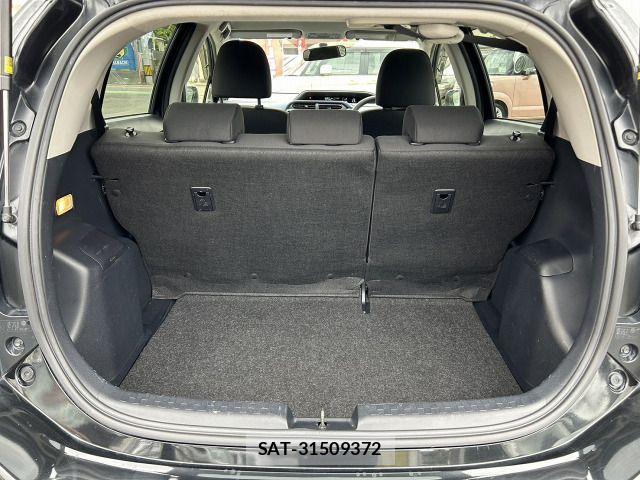 Toyota AQUA 2015-11 7057450-14