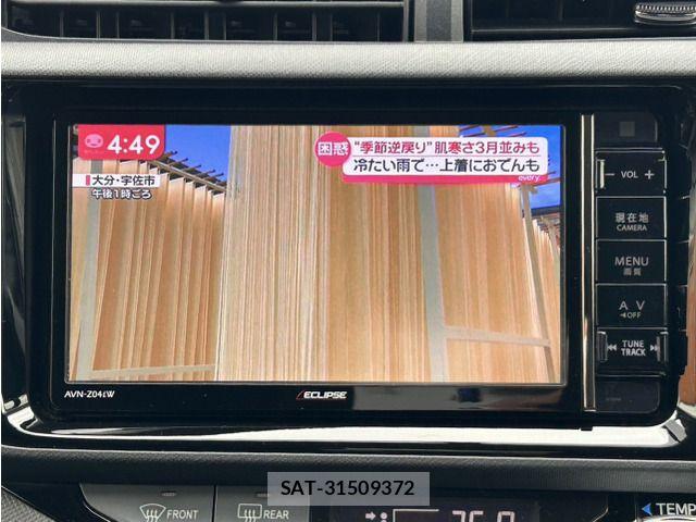 Toyota AQUA 2015-11 7057450-17