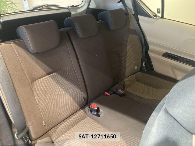 Toyota AQUA 2014-02 7057407-11