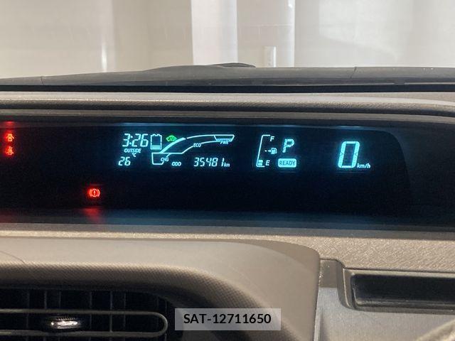 Toyota AQUA 2014-02 7057407-14