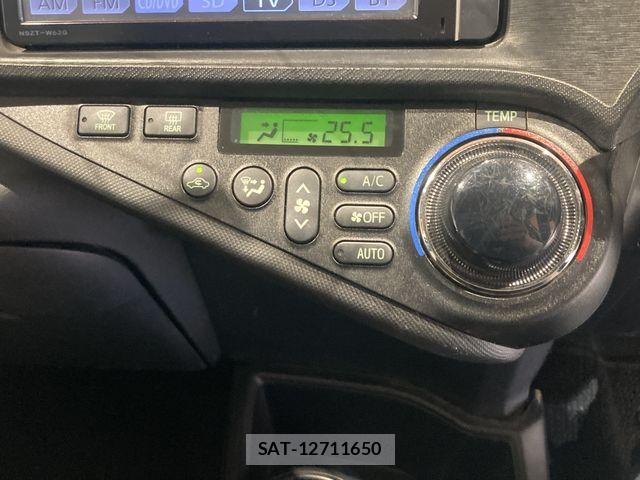 Toyota AQUA 2014-02 7057407-20
