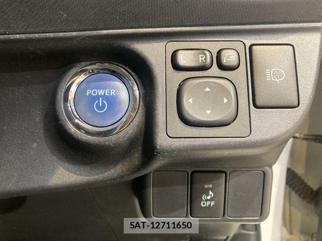 Toyota AQUA 2014-02 7057407-23